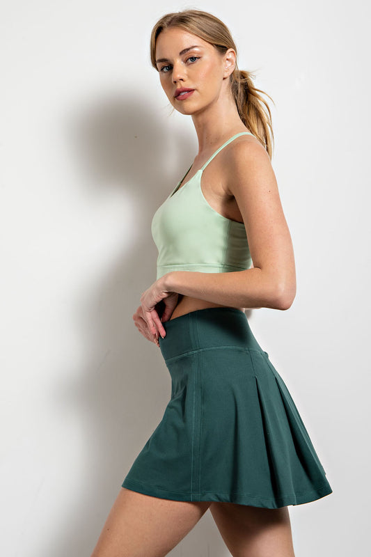 BACK PLEAT SKORT
