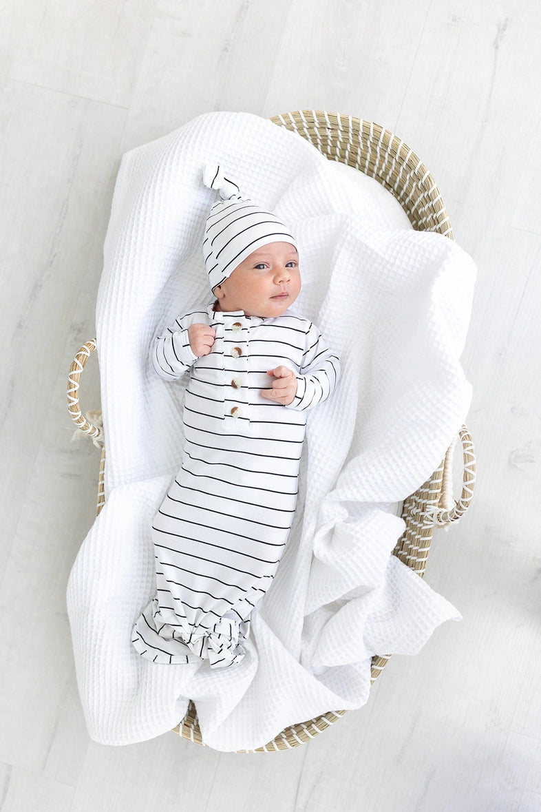 Knotted Baby Gown Set