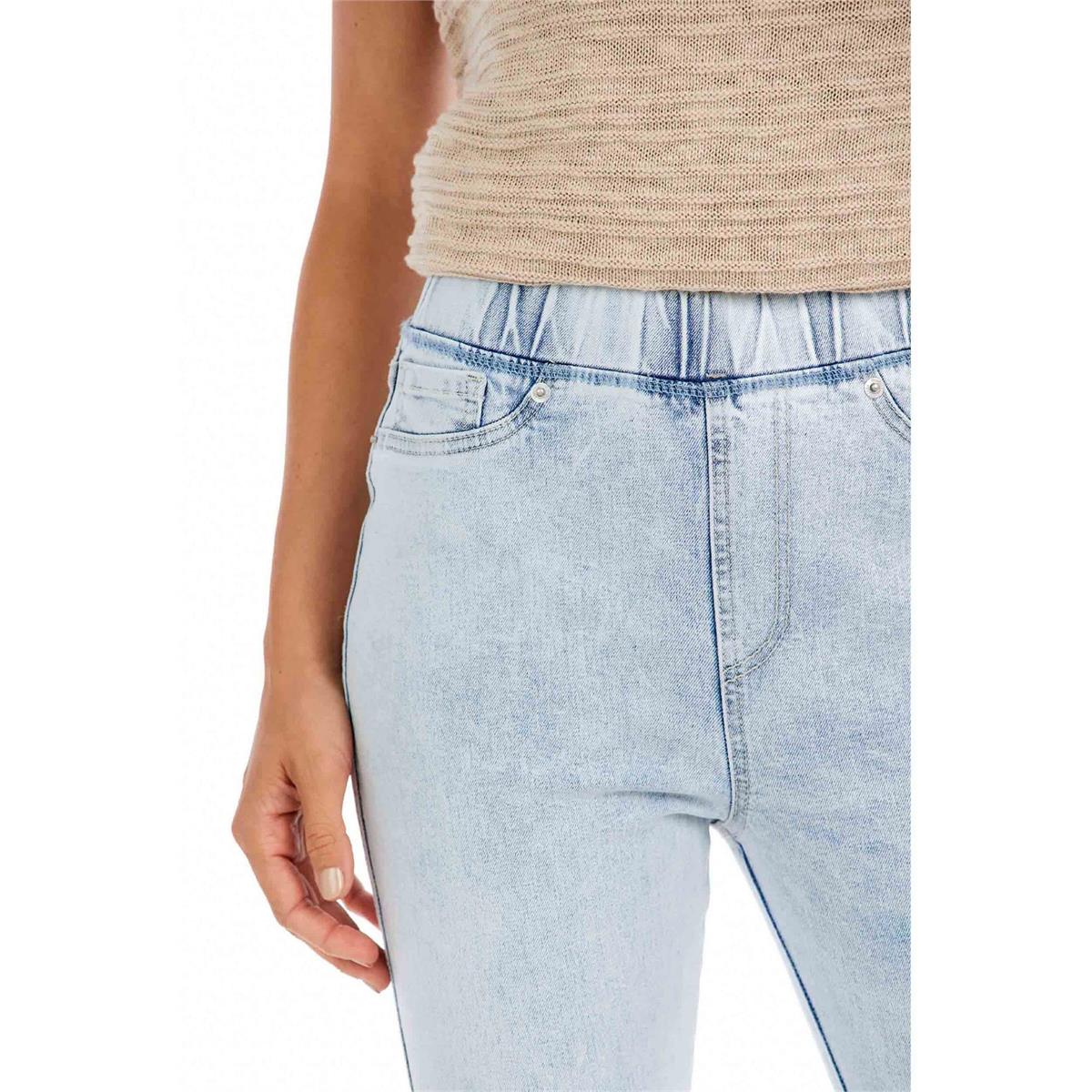 Blue Lyla Flare Jeans - The Season Boutique