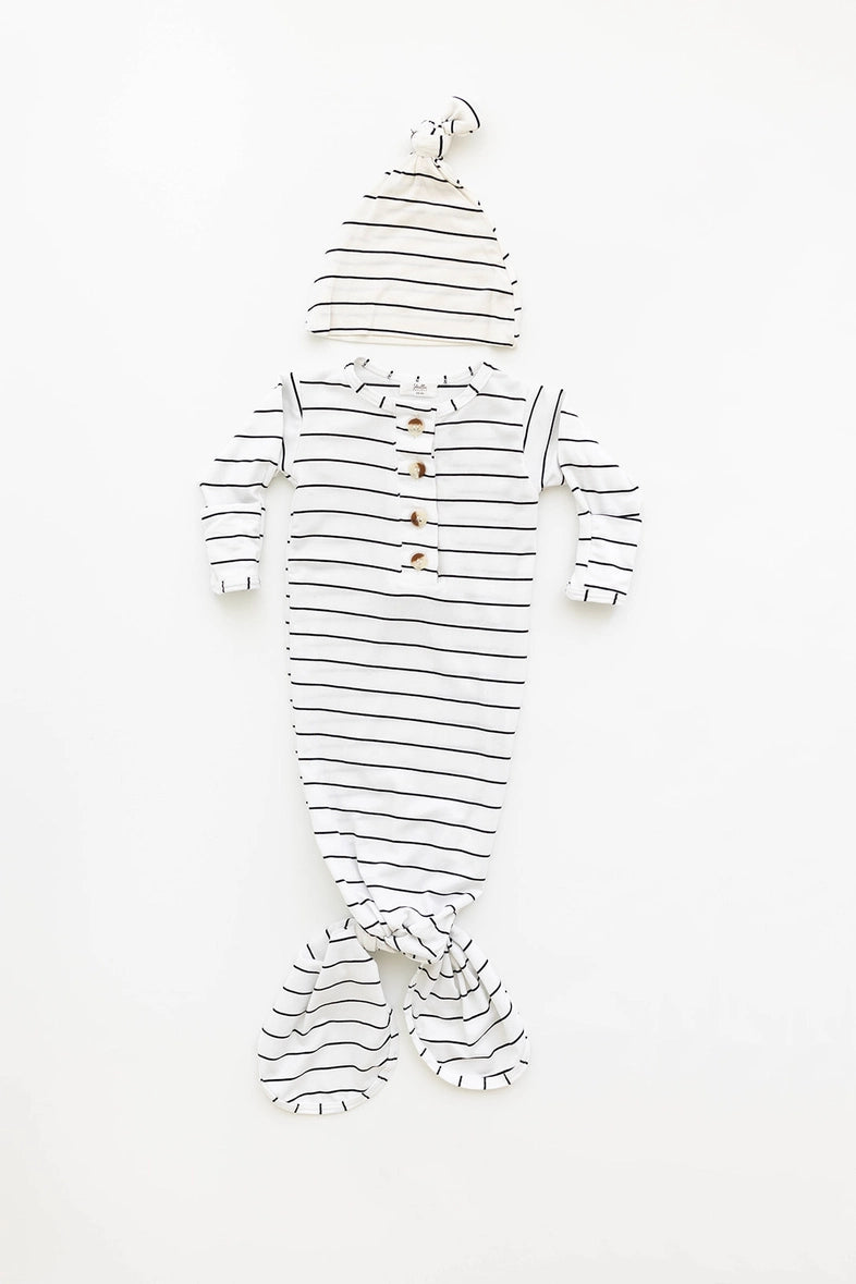 Knotted Baby Gown Set