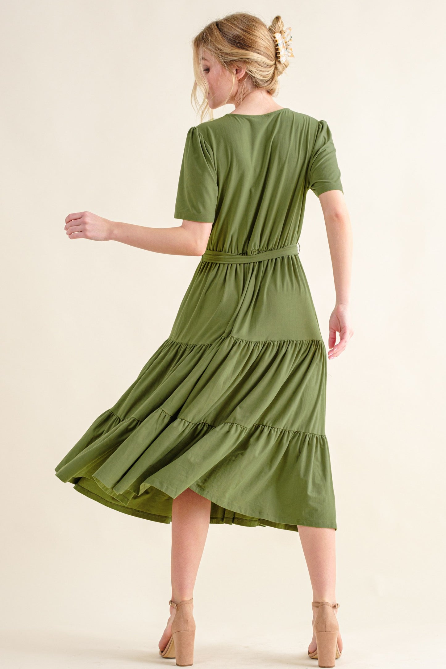 Soft Solid Color Tiered Midi Dress