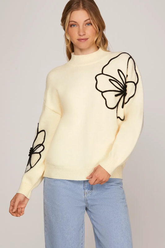 FLOWER EMBELLISHMENT SWEATER