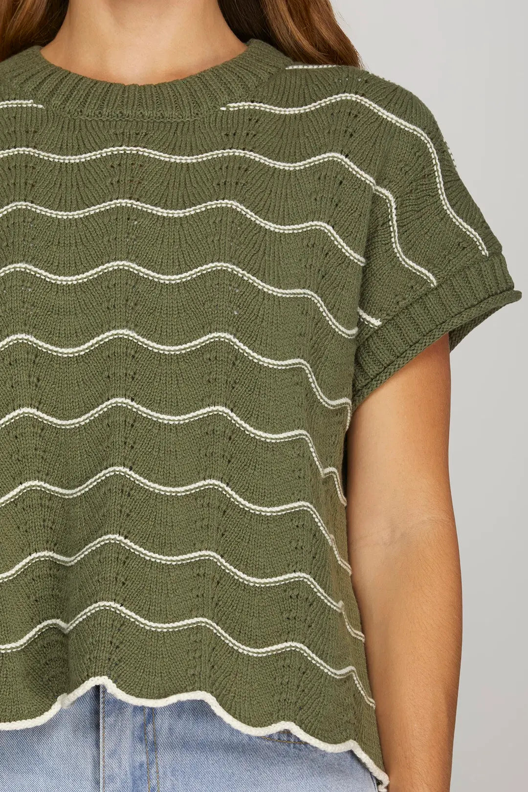DROP SHORT SLEEVE SCALLOP