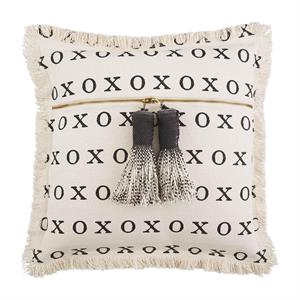 XOXO DHURRIE TASSEL PILLOW