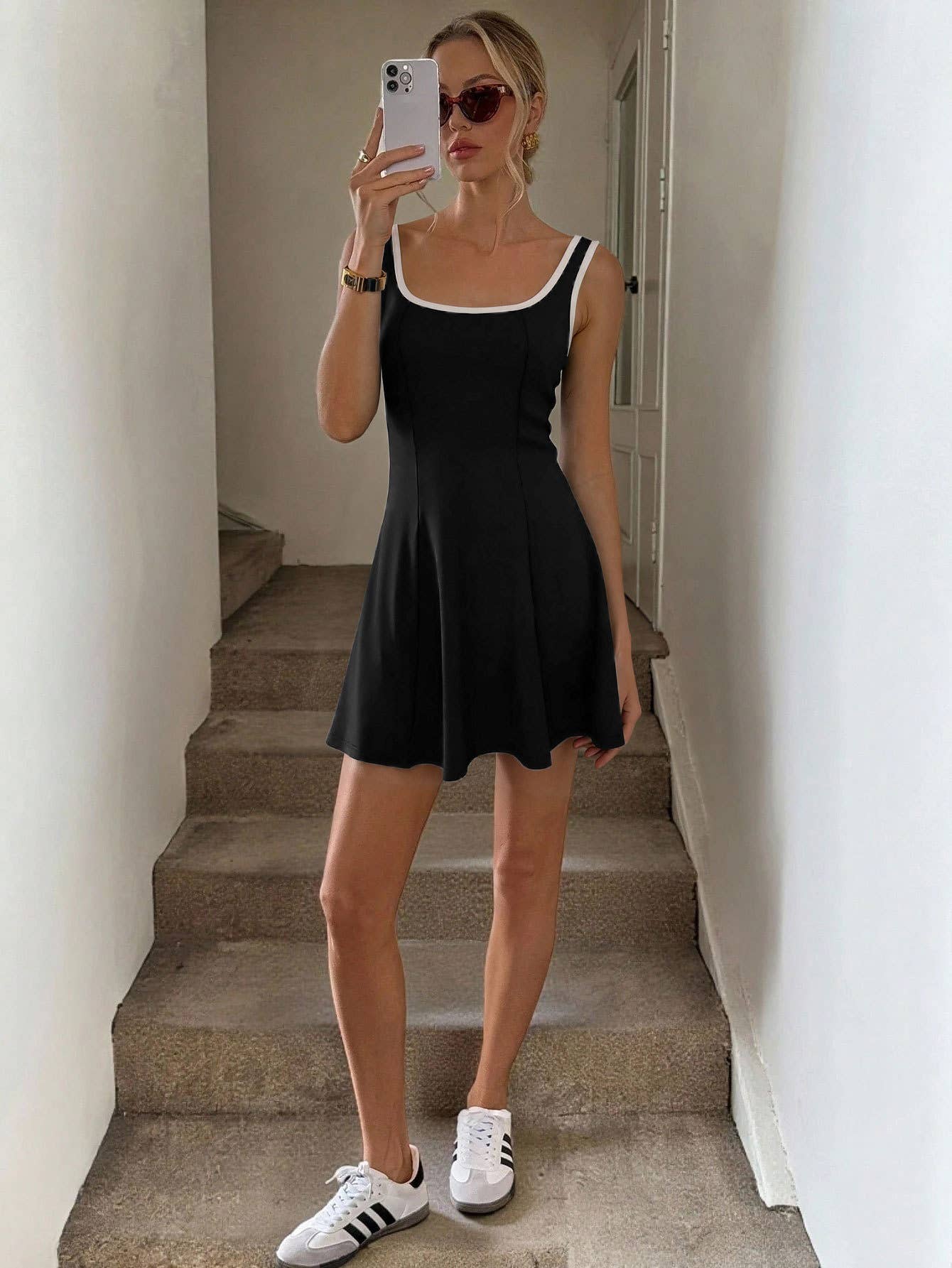 Sporty contrasting-edge dress - The Season Boutique