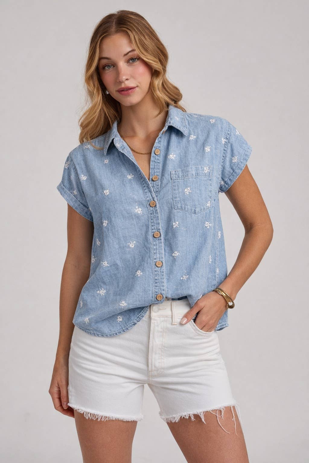 FLORAL EMBROIDERED BUTTON SHIRT