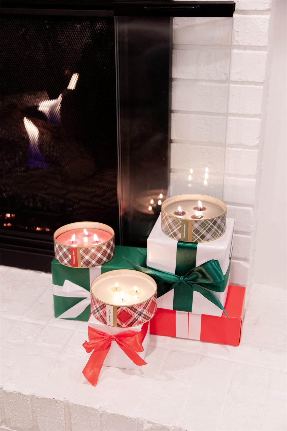 Holiday 3-wick Sweet Grade Tin Candle