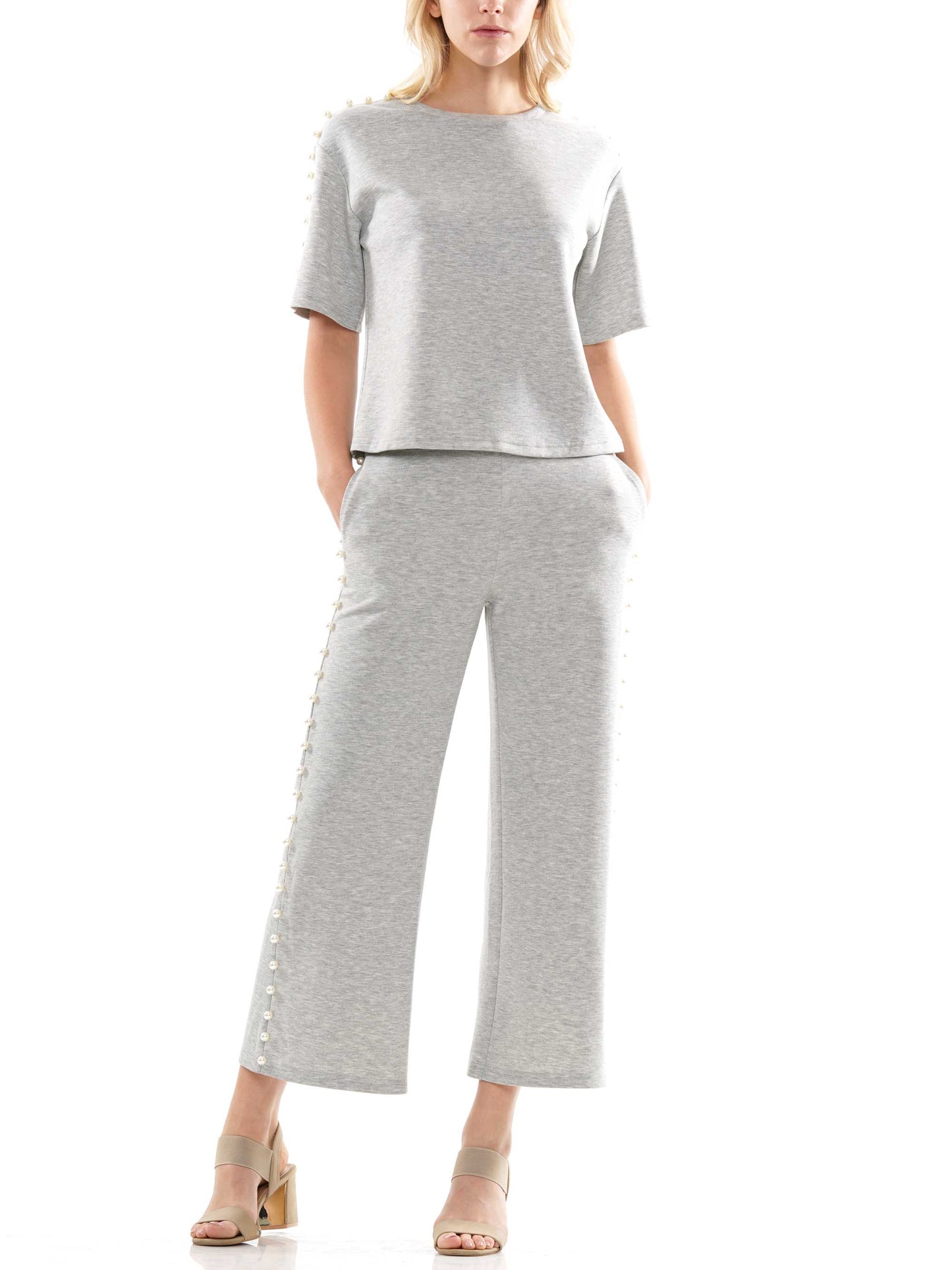 Light lyocell wide legged pants with pearl