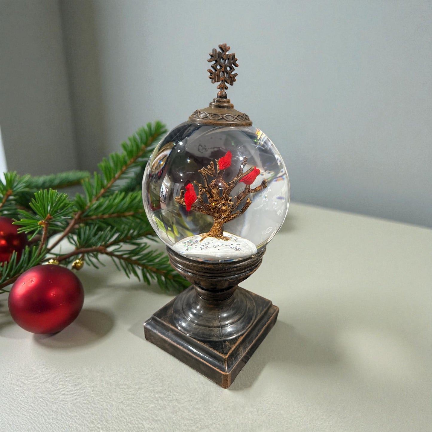 Cardinal Snow Globe