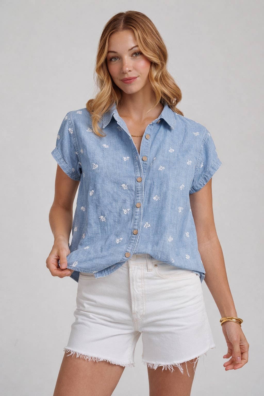 FLORAL EMBROIDERED BUTTON SHIRT
