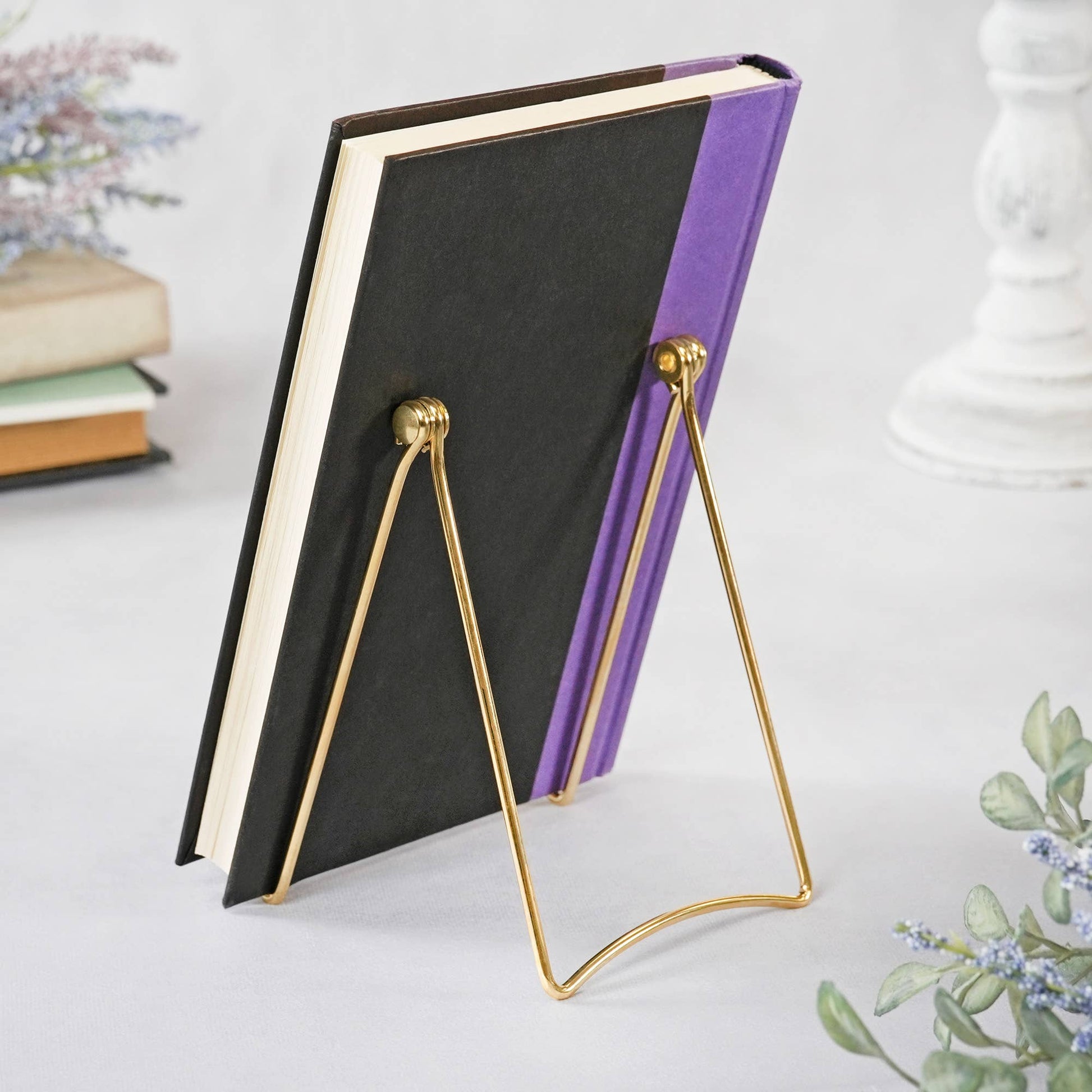 Bard's Folding Gold Wire Easel: 3" x 2.75" x 3.5" - The Season Boutique