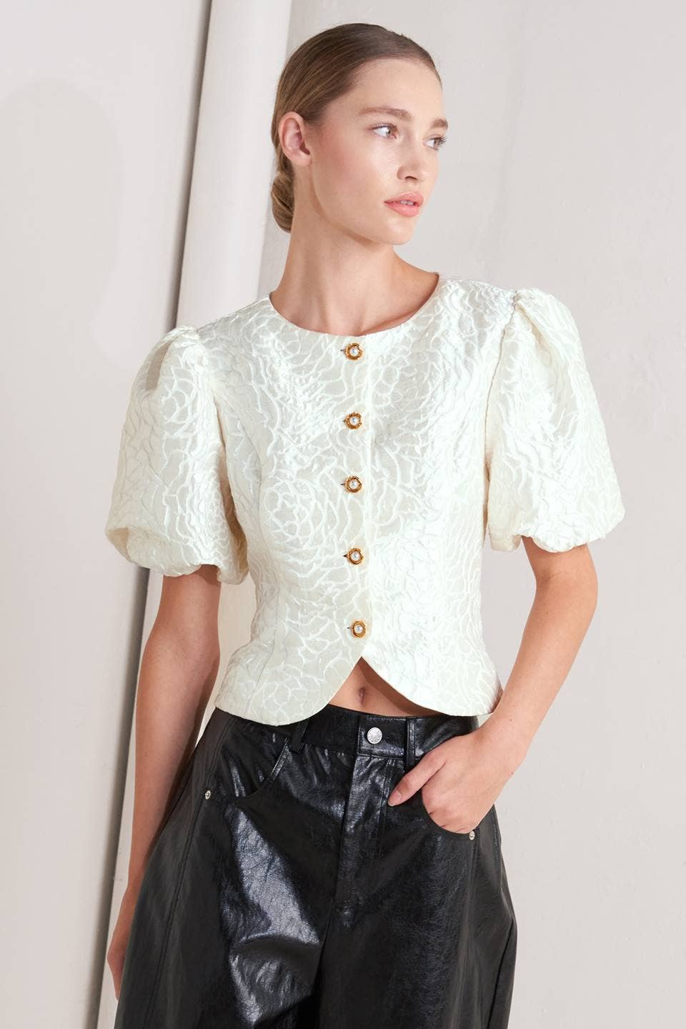 A textured woven top - The Season Boutique